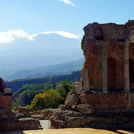 Charming In With Mountain View 65 M² Apartment *
