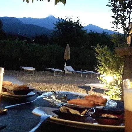 Charming In With Mountain View 65 M² Apartment