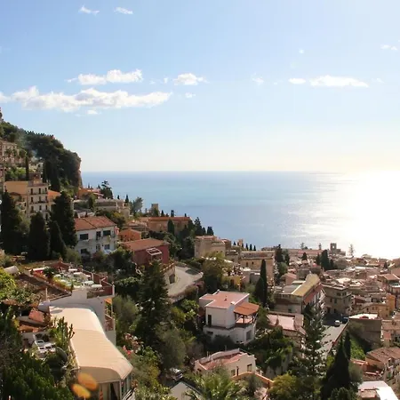 Charming In With Mountain View 65 M²
