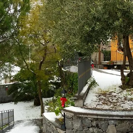 Charming In With Mountain View 65 M² *